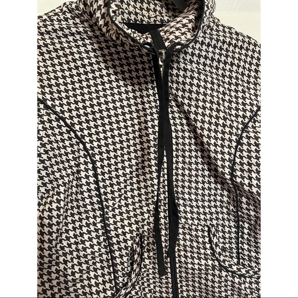 Zippered Houndstooth Windbreaker NWOT - Picture 2 of 9